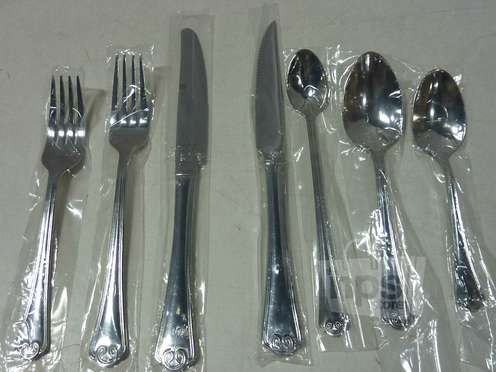 Reed & Barton Sophia Stainless Steel 106piece Flatware Set, Service for 12